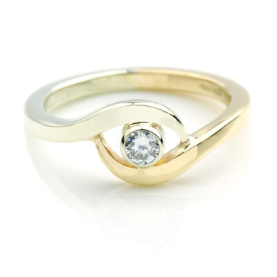 diamond solitaire ring