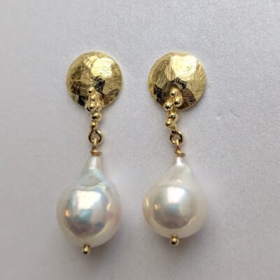 gold pearl earrings