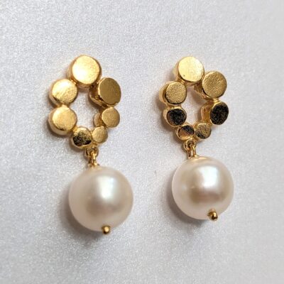 gold-plated silver pearl earrings